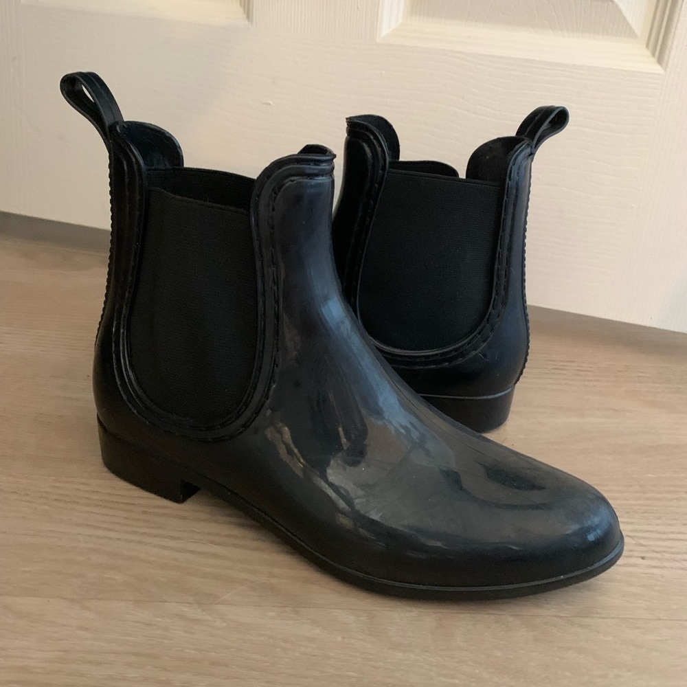 Rain boots